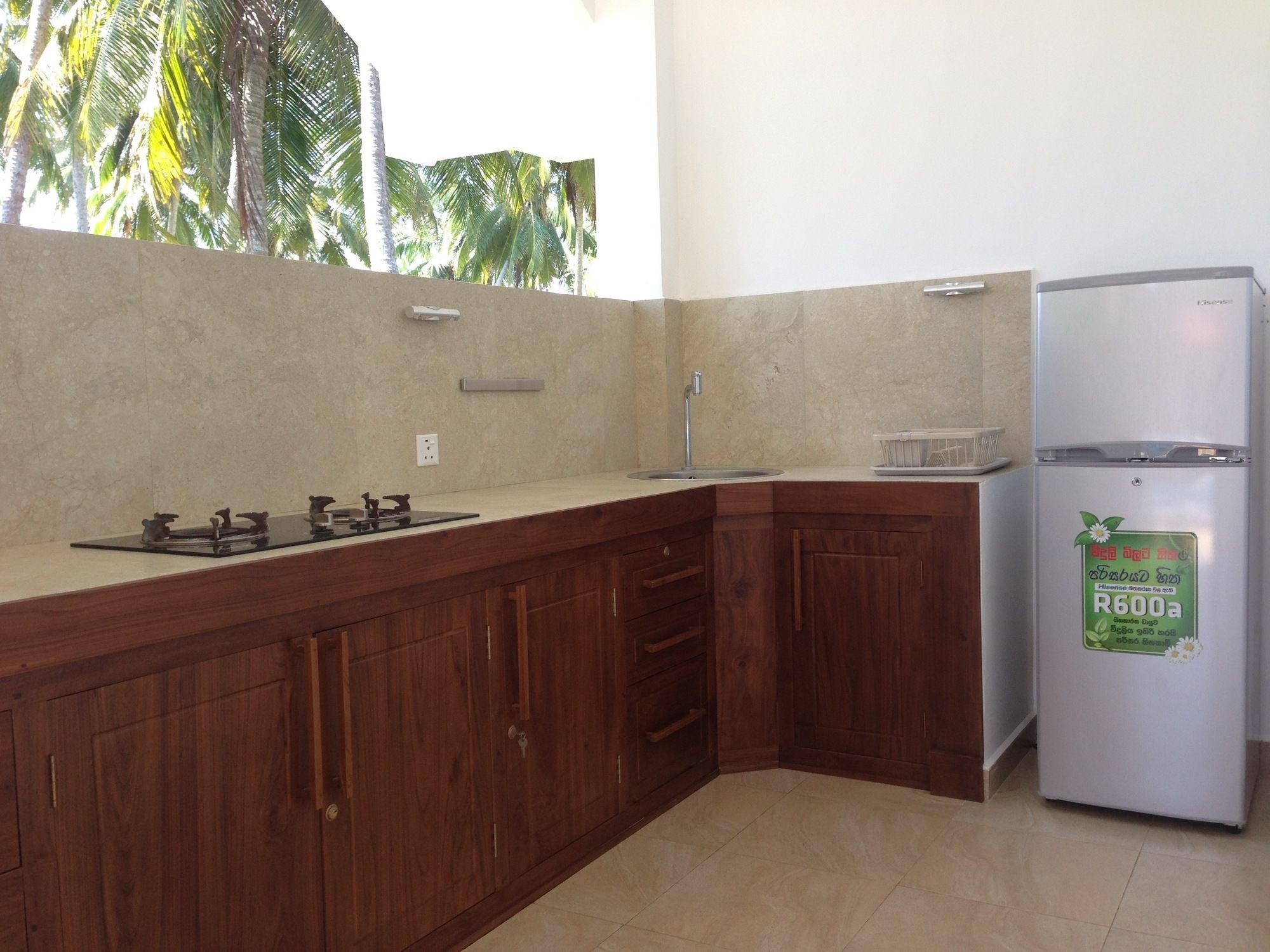 Green Parrot Beach Resort Tangalle Exterior photo